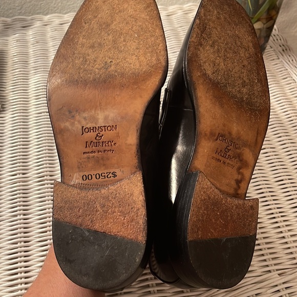 LIKE NEW mens JOHNSTON & MURPHY Black leather shoes. 8M. Worn once. EXCELLENT - Picture 7 of 9